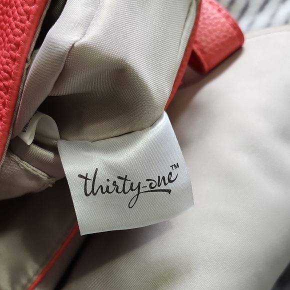 Thirty-One Crossbody Bag in Orange and Black with Stylish Design - Picture 2 of 4